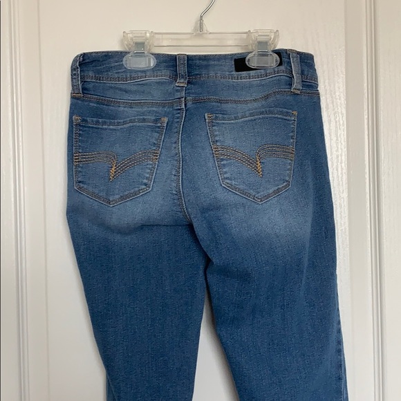 Light jeans - Picture 2 of 2